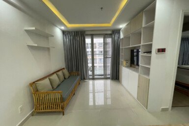 phong khach scenic cho thue 385x258 - Cho thuê căn hộ Scenic Valley 1. DT 71m2 Nhà đẹp- 2 Phòng-2wc- Nội thất như hình- Giá thuê rẻ 17 Triệu/Tháng