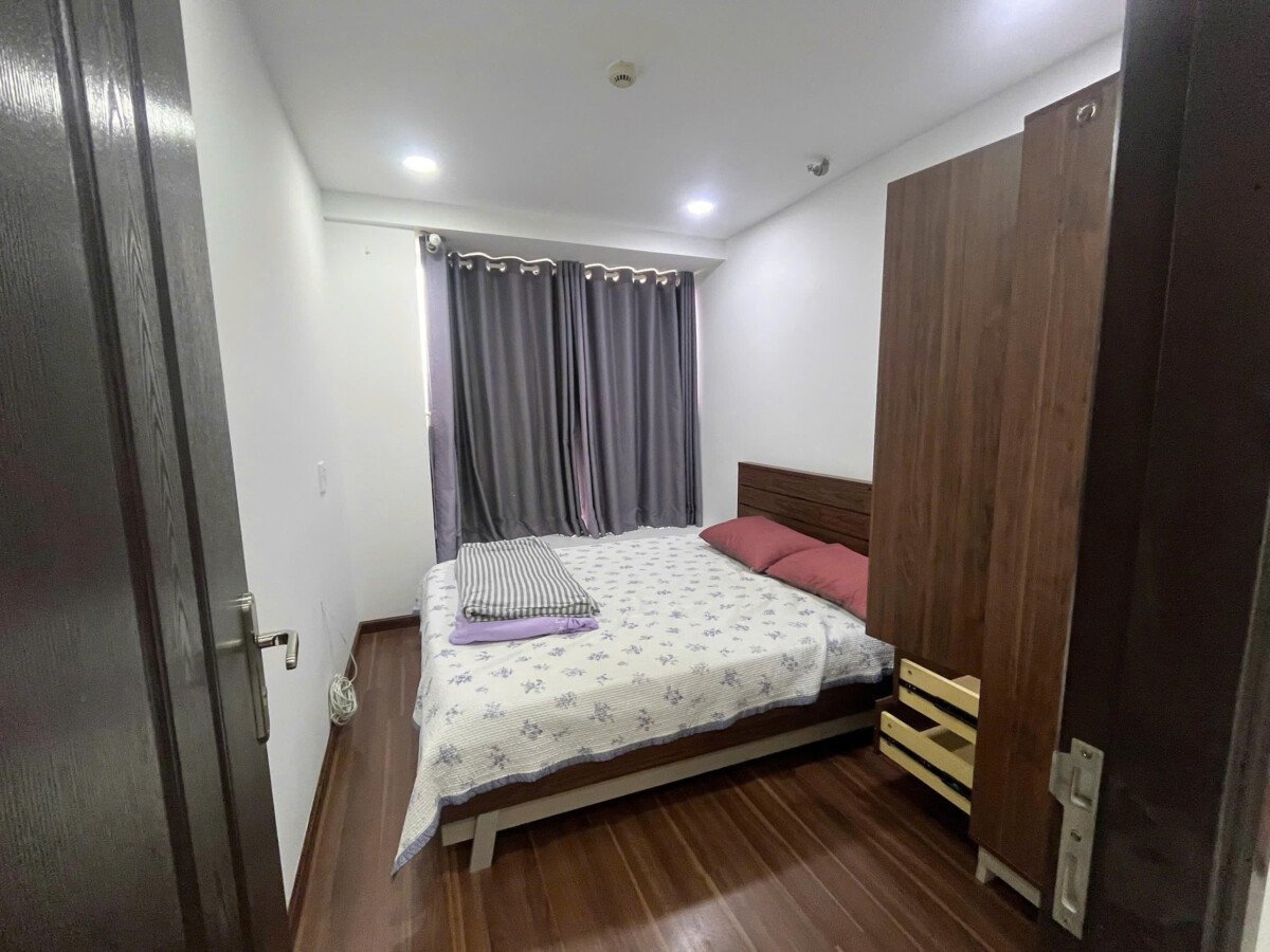 phong ngu 2 can ho scenic cho thue 4 - Cho thuê căn hộ Scenic Valley 1. DT 71m2 Nhà đẹp- Tone trắng- 2 Phòng ngủ-2wc- Giá thuê 18 Triệu/Tháng