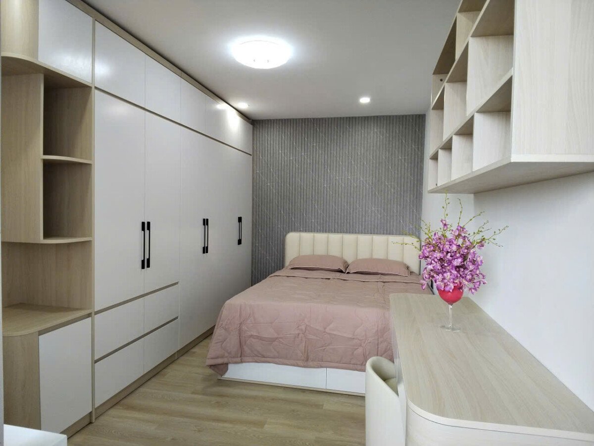 phong ngu 2 hung vuong ban - Bán căn hộ Duplex Hưng Vượng 3. DT 100m2 Thiết kế 3 Phòng-2wc- Nội thất mới- đang trống- Giá 6.080 Tỷ