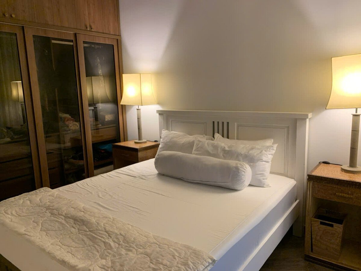 phong ngu can ho ban 22 - Bán căn hộ 80m2, chung cư The Peak Midtown, 02pn, giá 9.9 tỷ, nhà đẹp, đầy đủ nội thất.