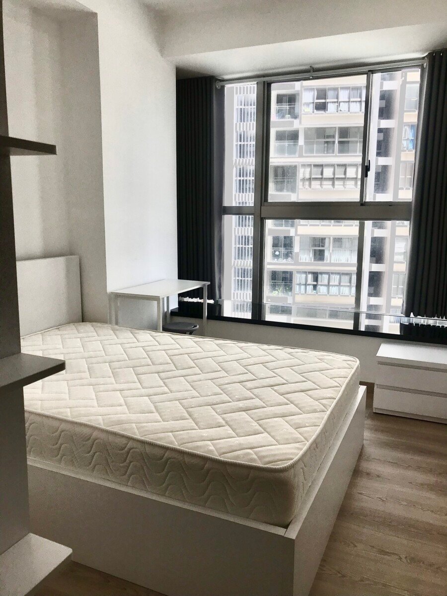 phong ngu can ho ban 23 - Cho thuê căn hộ chung cư Midtown The Signature, 02pn, giá 1.200usd/tháng, đầy đủ nội thất.