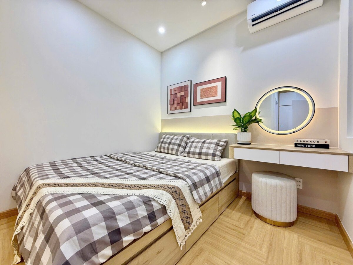 phong ngu can ho can ban 2 - Bán căn hộ 03pn, chung cư Sky Garden 3, nhà đang có hợp đồng thuê 32tr/tháng, giá bán 6.550 tỷ.giá