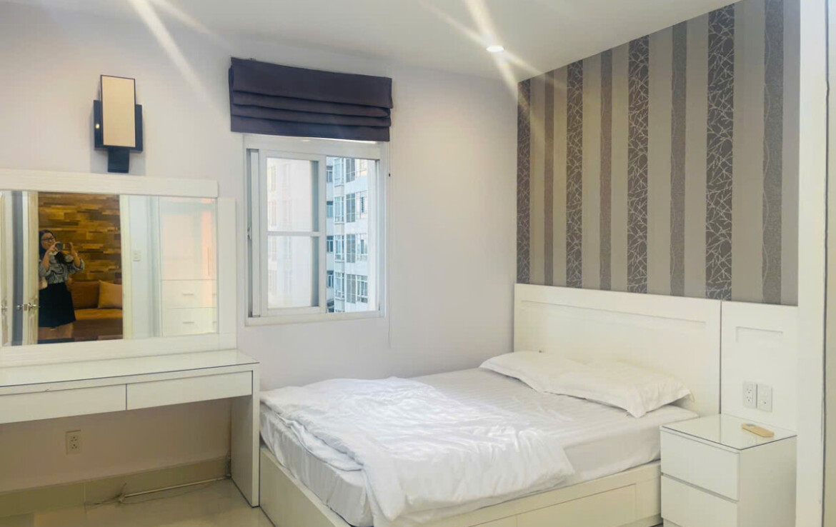 phong ngu can ho can ban nhanh 2 1170x738 - Bán căn hộ 74m2, chung cư Sky Garden 3, nhà đầy đủ nội thất, 02pn, giá 6.2 tỷ.