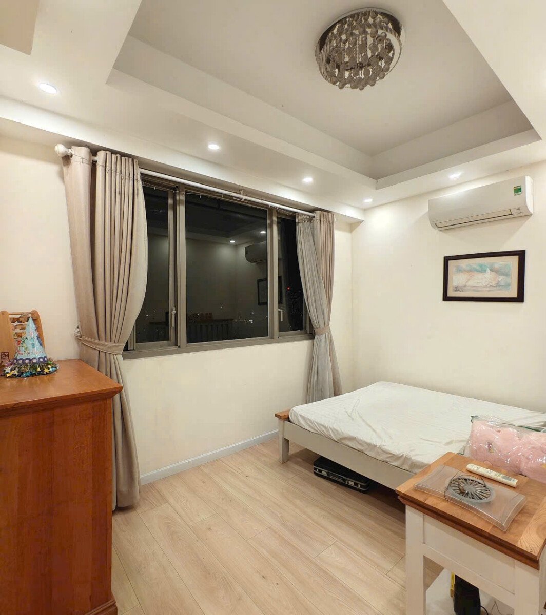 phong ngu can hung phuc 1 ban - Bán nhanh căn hộ Hưng Phúc Happy residences. DT 78m2 Thiết kế 2 Phòng-2wc- Lầu cao- Giá 7.2 Tỷ