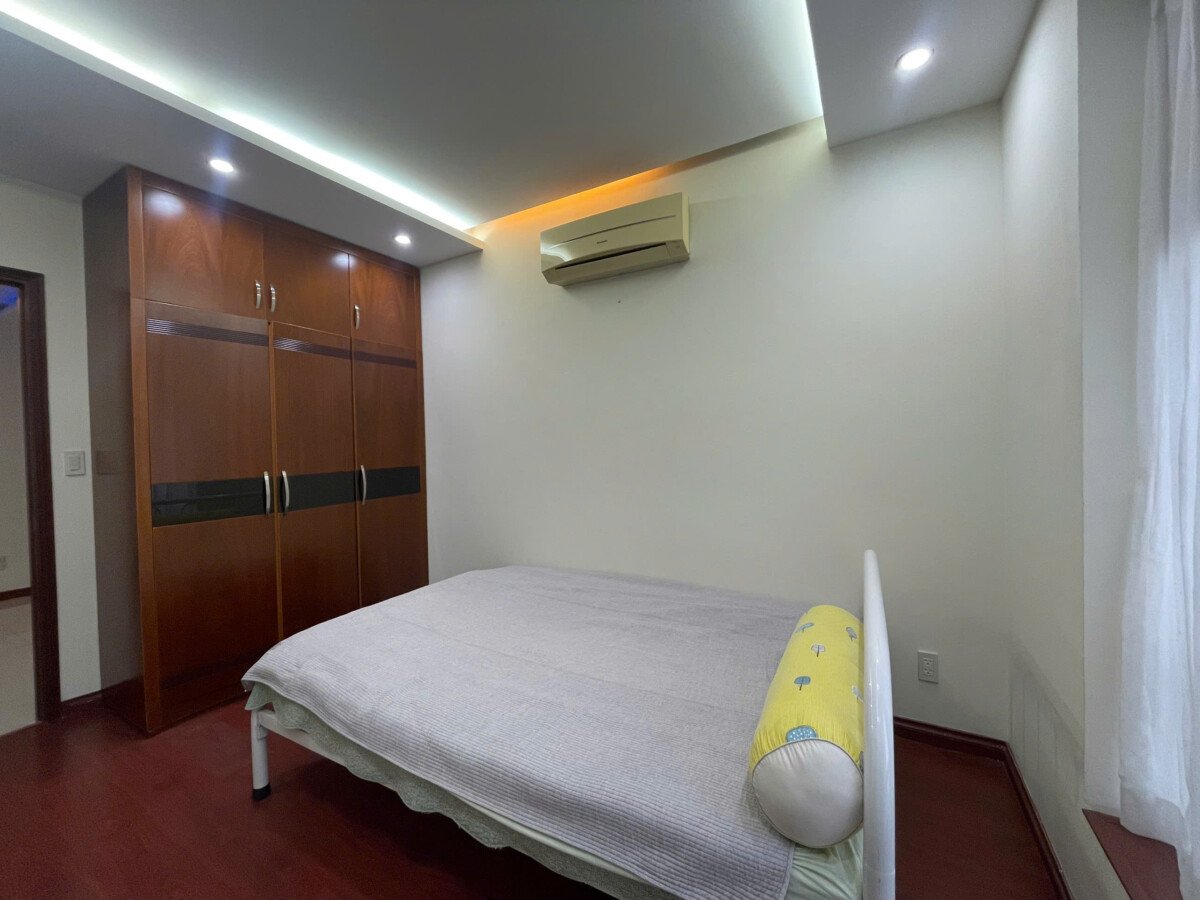 phong ngu chinh can sky cho thue - Cho thuê căn hộ Sky Garden 3. DT 74m2 Lầu cao- 2 phòng-2wc- Nhà trống vào ngay. Giá 16 Triệu/Tháng