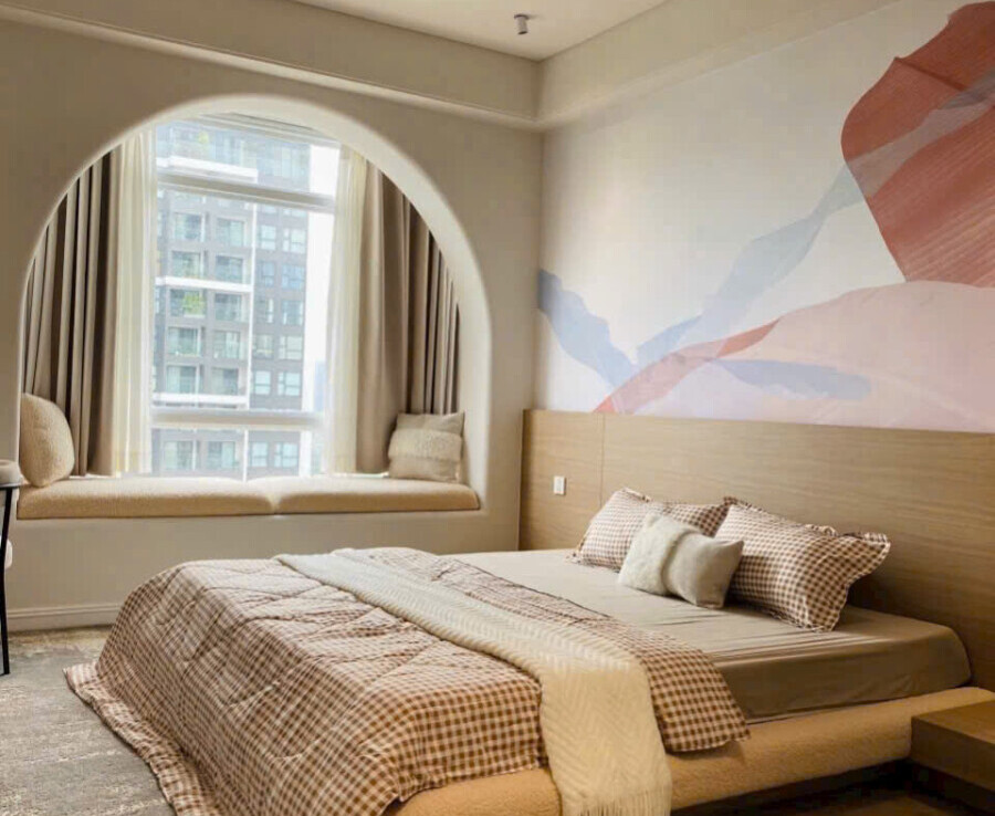 phong ngu lon 1 900x738 - Giá mua bán căn hộ 3pn chung cư Riverside Residence phường Tân Mỹ T3/2026