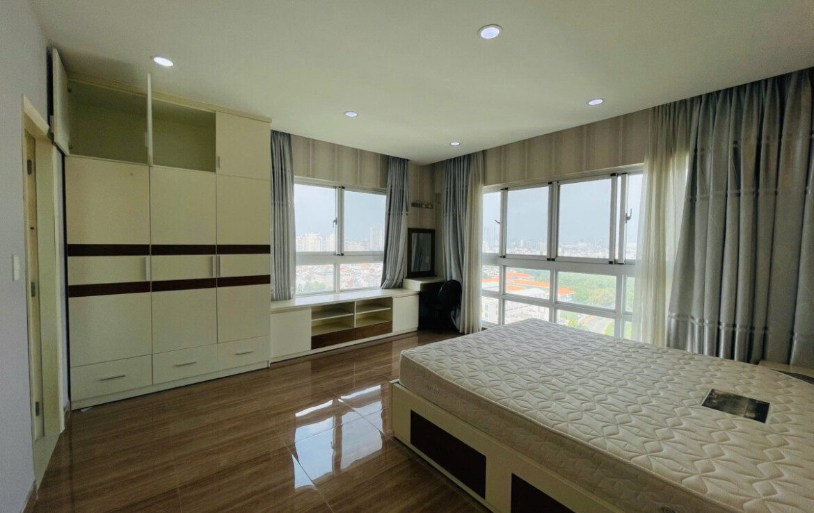 phong ngu lon 1170x738 - Giảm giá bán gấp căn hộ 100m2 tòa N chung cư Happy Valley phường Tân Hưng