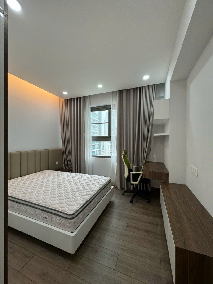 phong ngu nho can ho - Giá cho thuê căn hộ 3pn số 06 tòa B chung cư Riverpark Premier phường Tân Hưng T3/2026