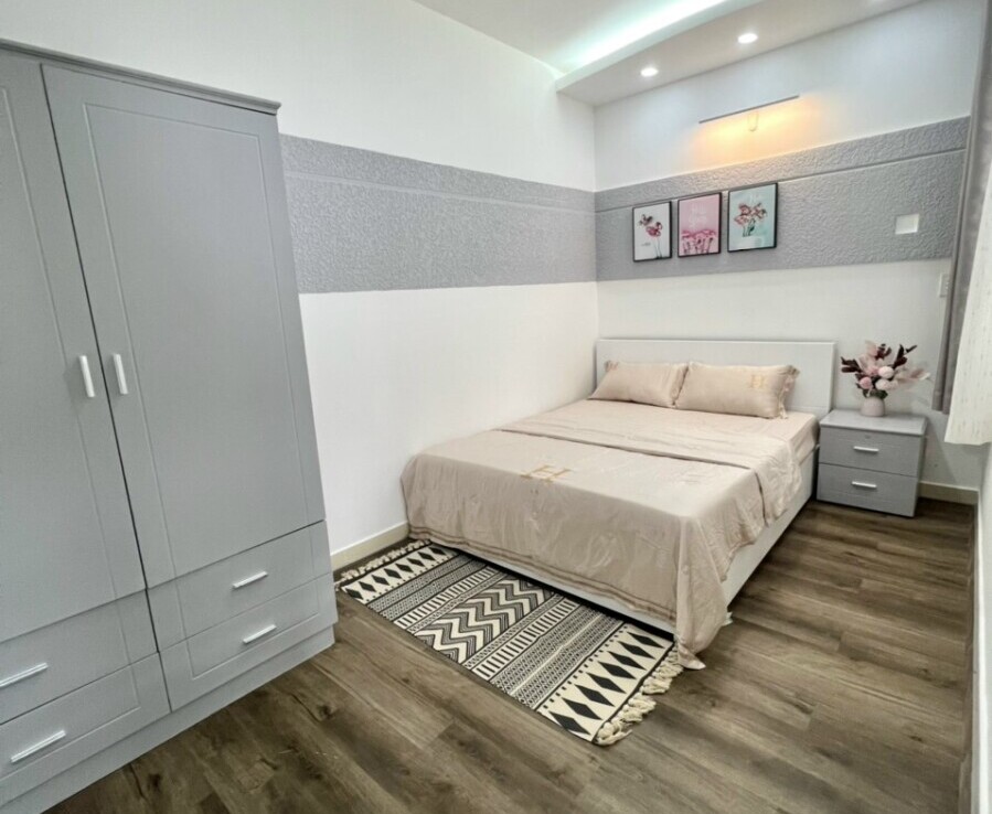 phong ngu phu trong can ho can ban sky garden 2 2 899x738 - Cần bán gấp căn hộ 71m2, chung cư Sky Garden 2, 02pn, giá 5 tỷ , nội thất đẹp.