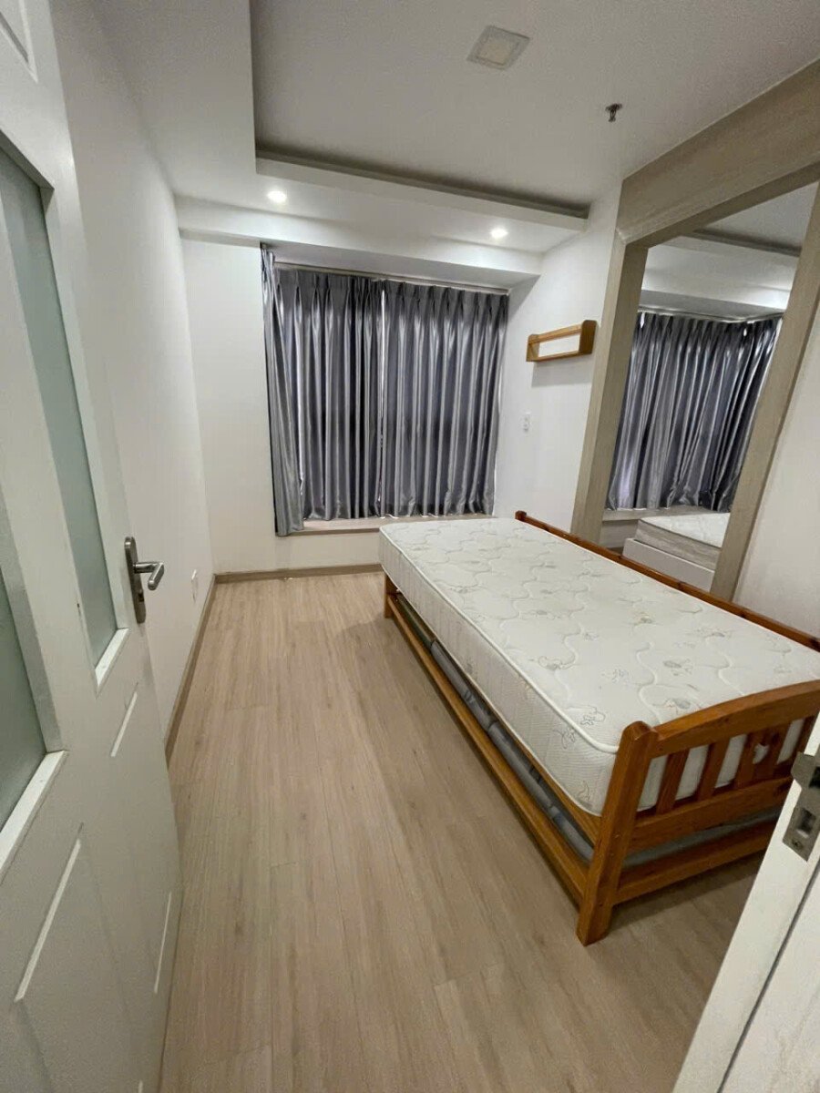 phong ngu scenic cho thue - Cho thuê căn hộ Scenic Valley 1. DT 71m2 Nhà đẹp- 2 Phòng-2wc- Nội thất như hình- Giá thuê rẻ 17 Triệu/Tháng