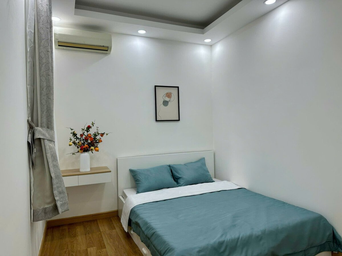 phong ngu sky garden 3 cho thue 2 - Cho thuê căn hộ đẹp tại Sky Garden 3. DT 70m2 Lầu cao- View đẹp- 2 Phòng-2wc- Nội thất đây đủ- Giá 18 Triệu/Tháng