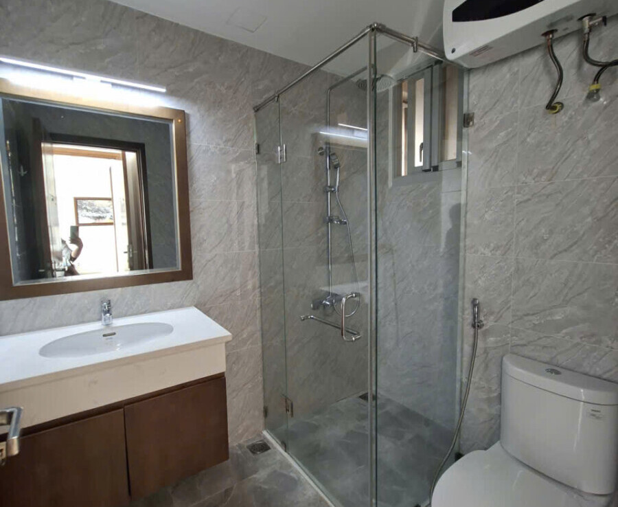 phong tam dung 900x738 - Bán căn hộ Scenic Valley 1. DT 71m2 Thiết kế 2 Phòng-2wc- Lầu trung- sổ hổng sẵn- nhà trống xem dễ. Giá 7.150 Tỷ