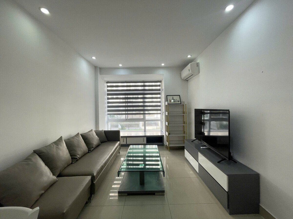 sky 3 dang trong cho thue - Cho thuê căn hộ Sky Garden 3. DT 68m2 View công viên- 2 Phòng-2wc- Nội thất đầy đủ- Giá 16 Triệu/Tháng