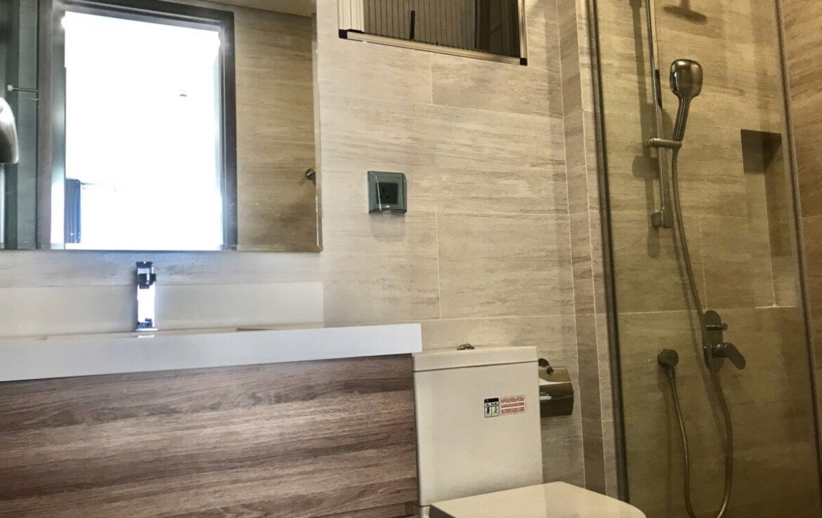 toilet 1170x738 - Cho thuê căn hộ Midtown Tòa M7- Diện tích 83m2 thiết kế 2 Phòng ngủ-2wc- Nội thất đầy đủ- Giá thuê 32 Triệu/Tháng