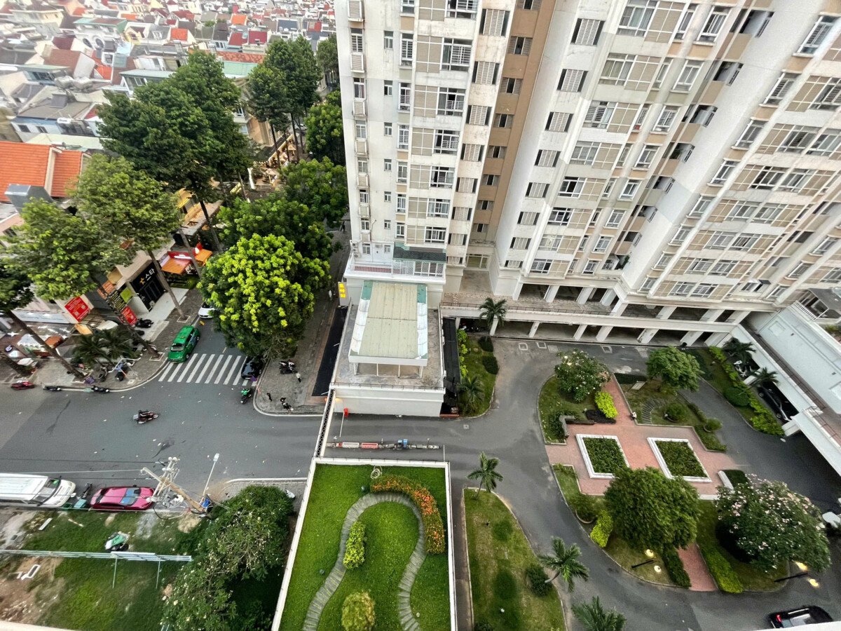 view nha cho thue - Cho thuê căn hộ Sky Garden 3. DT 74m2 Lầu cao- 2 phòng-2wc- Nhà trống vào ngay. Giá 16 Triệu/Tháng