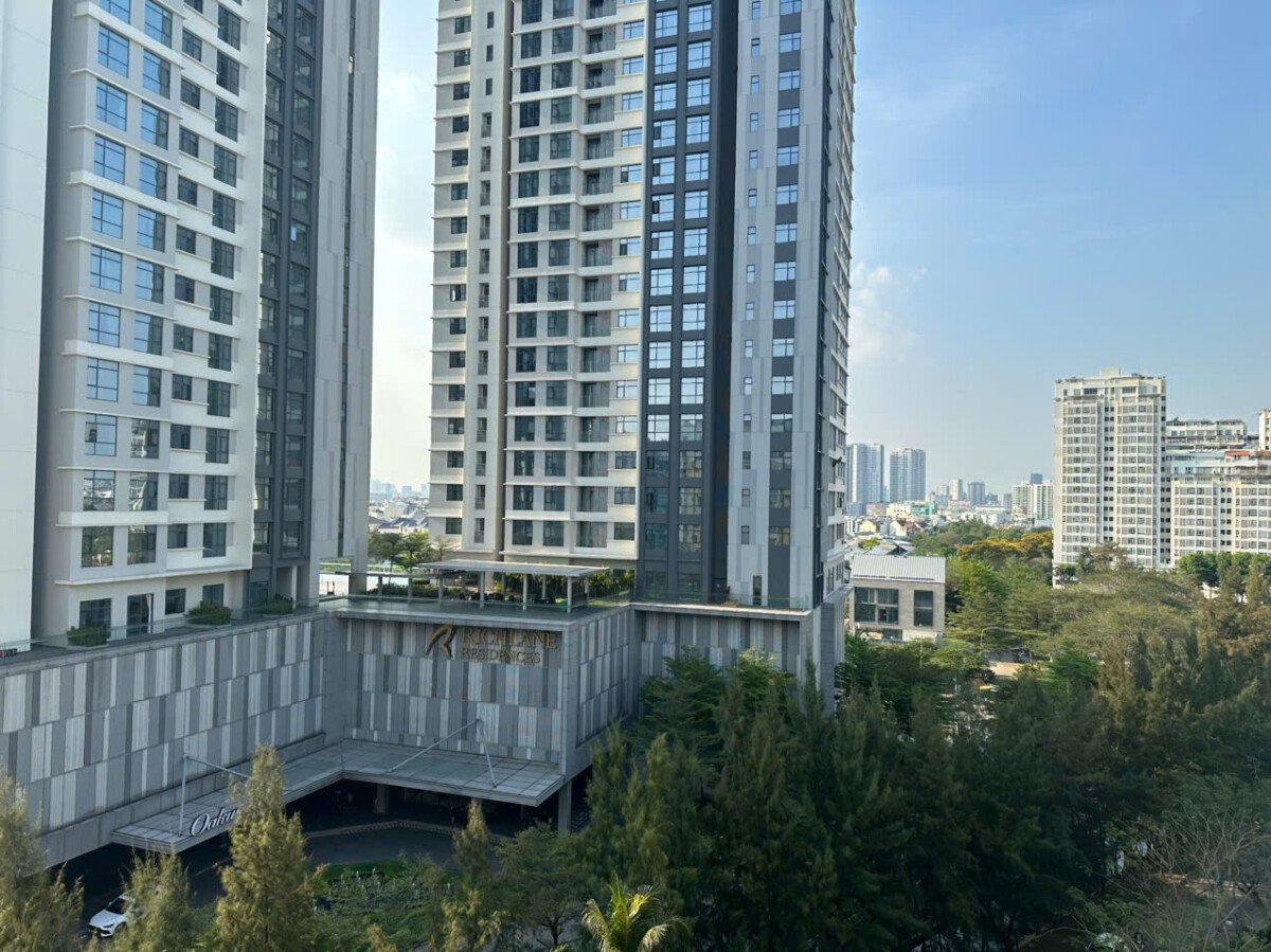 view noi khu - Bán gấp căn hộ Sky Garden 1. DT 71m2 Nhà cơ bản tiện mua sửa lại- 2 Phòng-1wc- Giá chỉ 4.750 Tỷ