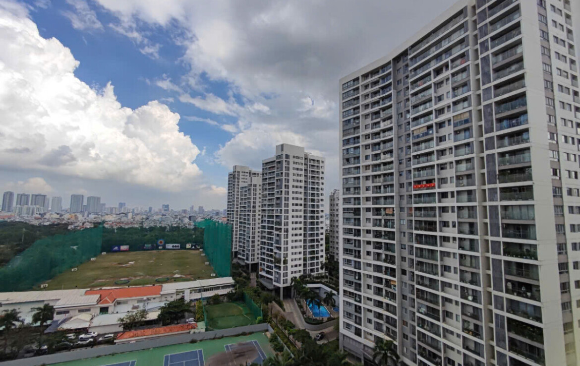 view phong khach can ho ban 1170x738 - Giá mua bán căn hộ 3pn tòa D chung cư Scenic Valley 1 phường Tân Mỹ T3/2026