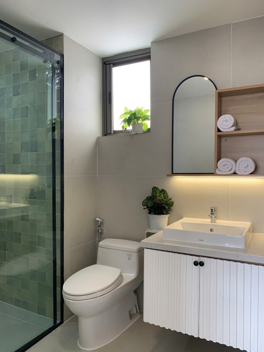 wc 1 - Cần bán gấp căn hộ Saigon South Residences. DT 95m2 Nhà đẹp- mới- 3 Phòng-2wc- Lầu trung- Giá 8.350 Tỷ
