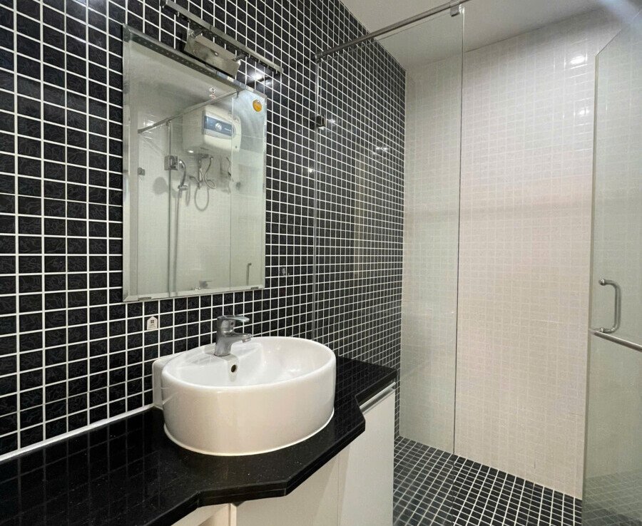 wc can ho sky 3 cho thue 12 900x738 - Cho thuê căn hộ Sky Garden 3. DT 56m2 Thiết kế 2 Phòng ngủ-1wc- Nhà lầu cao view thoáng. Giá 12 Triệu/Tháng