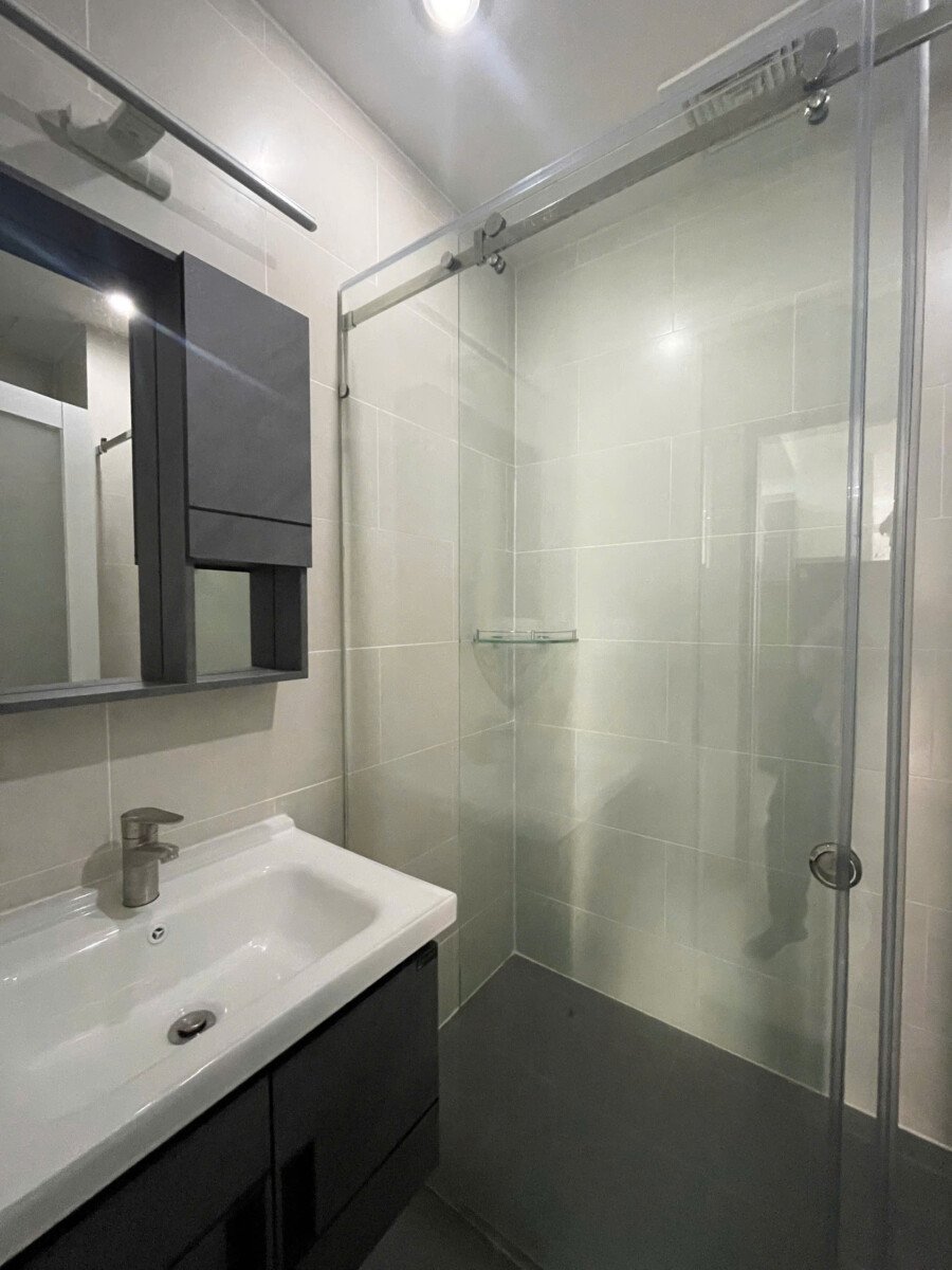 wc can ho sky 3 - Cho thuê căn hộ Sky Garden 3. DT 68m2 View công viên- 2 Phòng-2wc- Nội thất đầy đủ- Giá 16 Triệu/Tháng