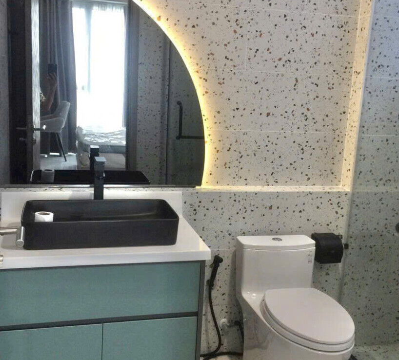 wc rong rai 2 818x738 - Cho thuê căn hộ Urban Hill. Phú Mỹ Hưng. DT 77m2 Nhà đẹp- 2 Phòng-2wc- Nội thất như hình- Giá 25 Triệu/Tháng