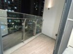 balcony phong khach rong rai 150x110 - Giá mua bán căn hộ 2pn số 08 chung cư The Aurora phường Tân Mỹ T4/2026