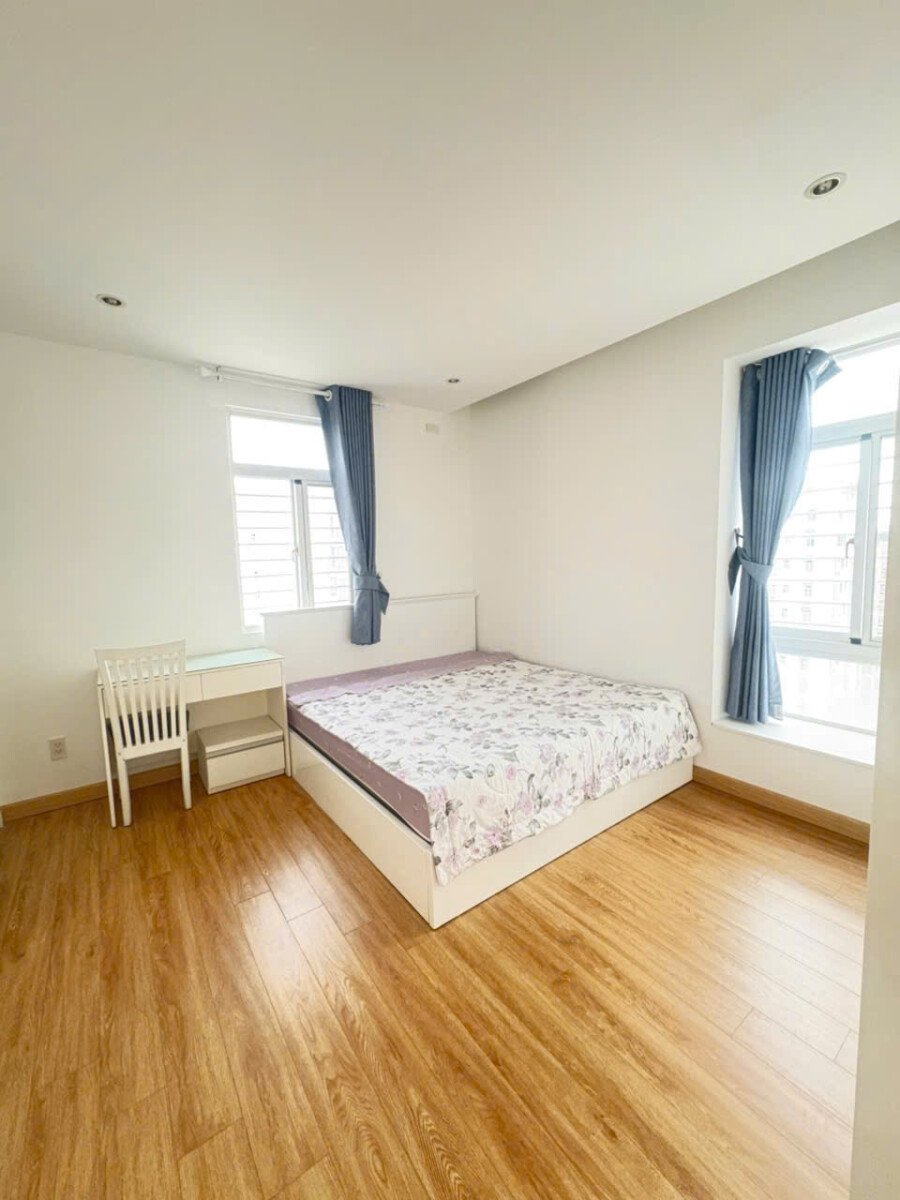 ban can goc sky garden 3 10 - Cần tiền giảm 100 Triệu căn góc Sky Garden 3. DT 74m2 Lầu cao- 2 Phòng ngủ-2wc- Giá tốt 5.4 Tỷ