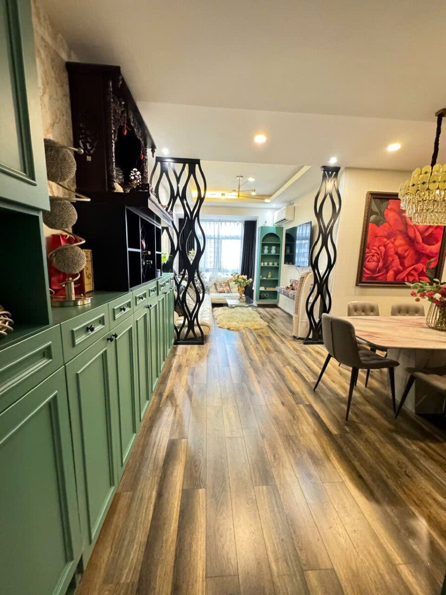 ban can ho 88m2 sky garden 1 gia re 6 - Bán căn hộ Sky Garden 1. DT 88m2 Lầu trung- cửa nam view bắc- thiết kế 3 Phòng-2wc- Nội thất như hình- Giá 5.7 Tỷ