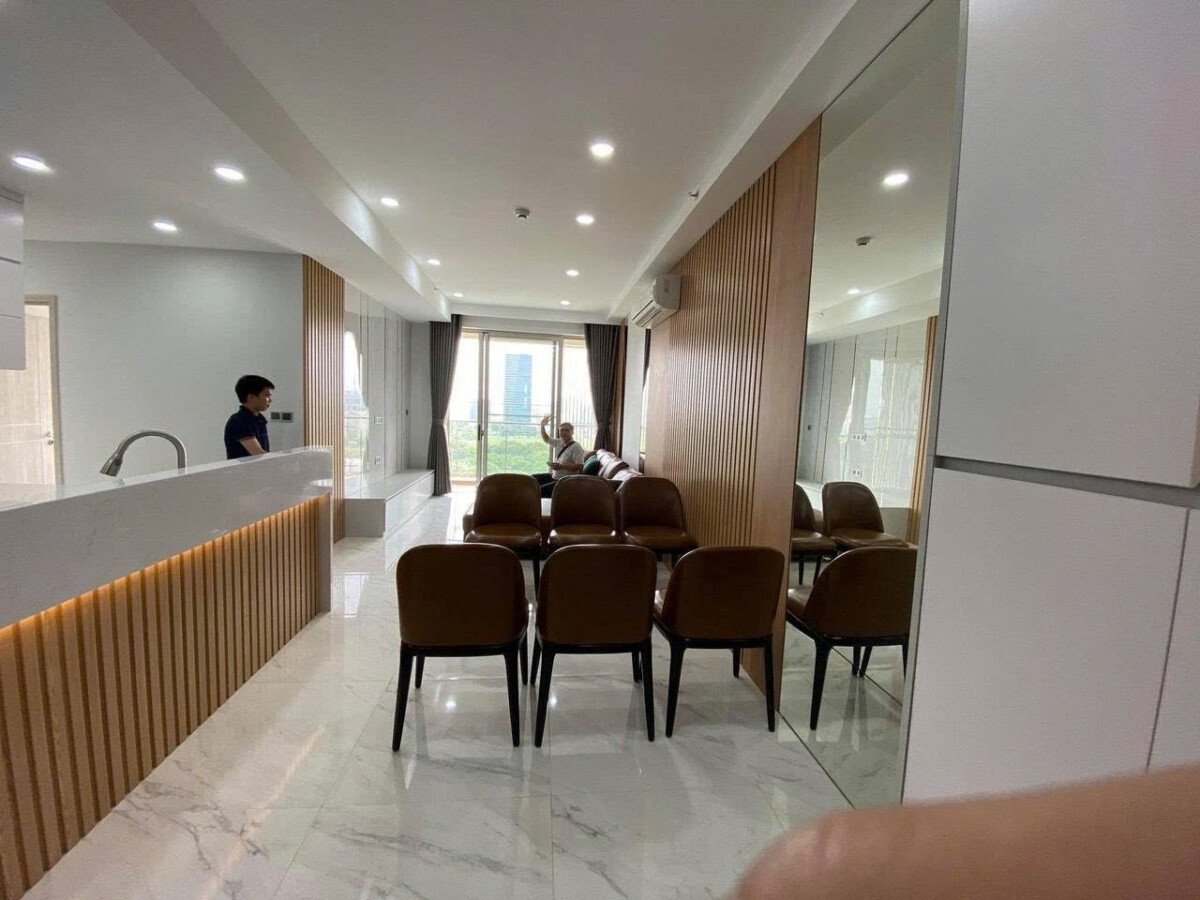 ban can ho gia tot midtown toa m6 7 - Bán căn hộ Midtown Tòa M6. DT 126m2 Thiết kế 3 Phòng-2wc- có ô xe hầm- đang cho thuê 40 triệu/tháng. Giá bán 14.5 Tỷ