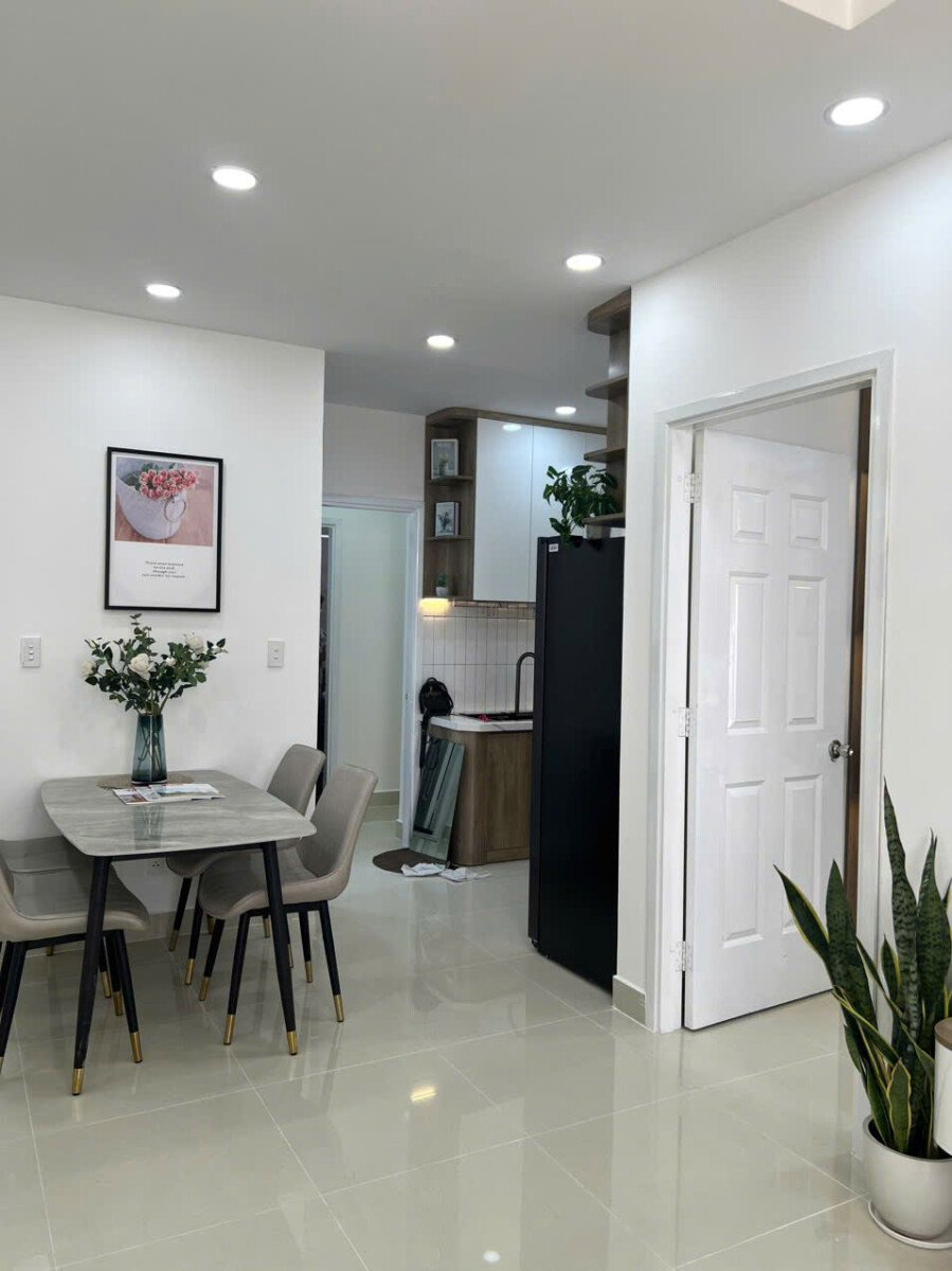 ban can ho sky garden 3 2 8 - Bán căn hộ Sky Garden 3. DT 68m2 Lầu trung- Nhà đẹp- 2 phòng-2wc- Đang trống vào ở ngay- Giá 5.4 Tỷ