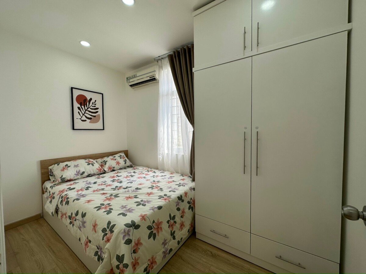 ban can ho sky garden 3 3 9 - Bán nhanh căn góc Sky Garden 3. DT 74m2 Đang cho thuê 15 Triệu/tháng- 2 Phòng-2wc- Giá bán 5.7 Tỷ