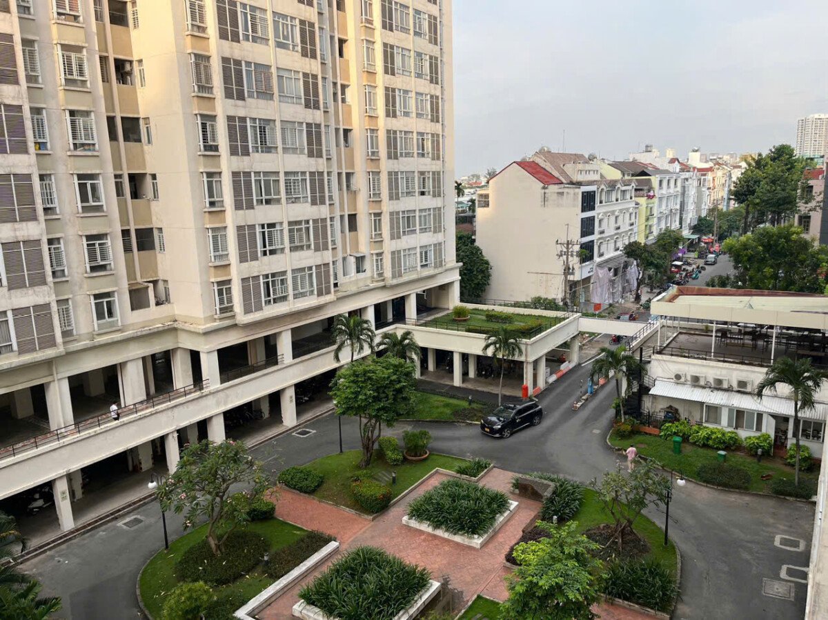 ban can ho sky garden 3 4 1 - Chủ thiện chí bán nhanh căn Sky Garden 3. DT 56m2 lầu trung- 2 Phòng-1wc- View nam- Giá 4.350 Tỷ