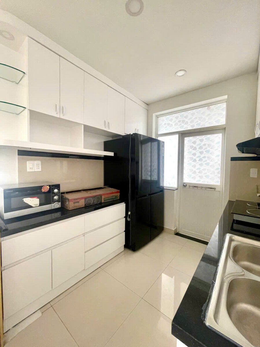 ban can ho sky garden 3 6 8 - Bán căn hộ Sky Garden 3. DT 68m2 Thiết kế 2 Phòng ngủ-2wc- Nội thất như hình- Giá chỉ 5.2 Tỷ