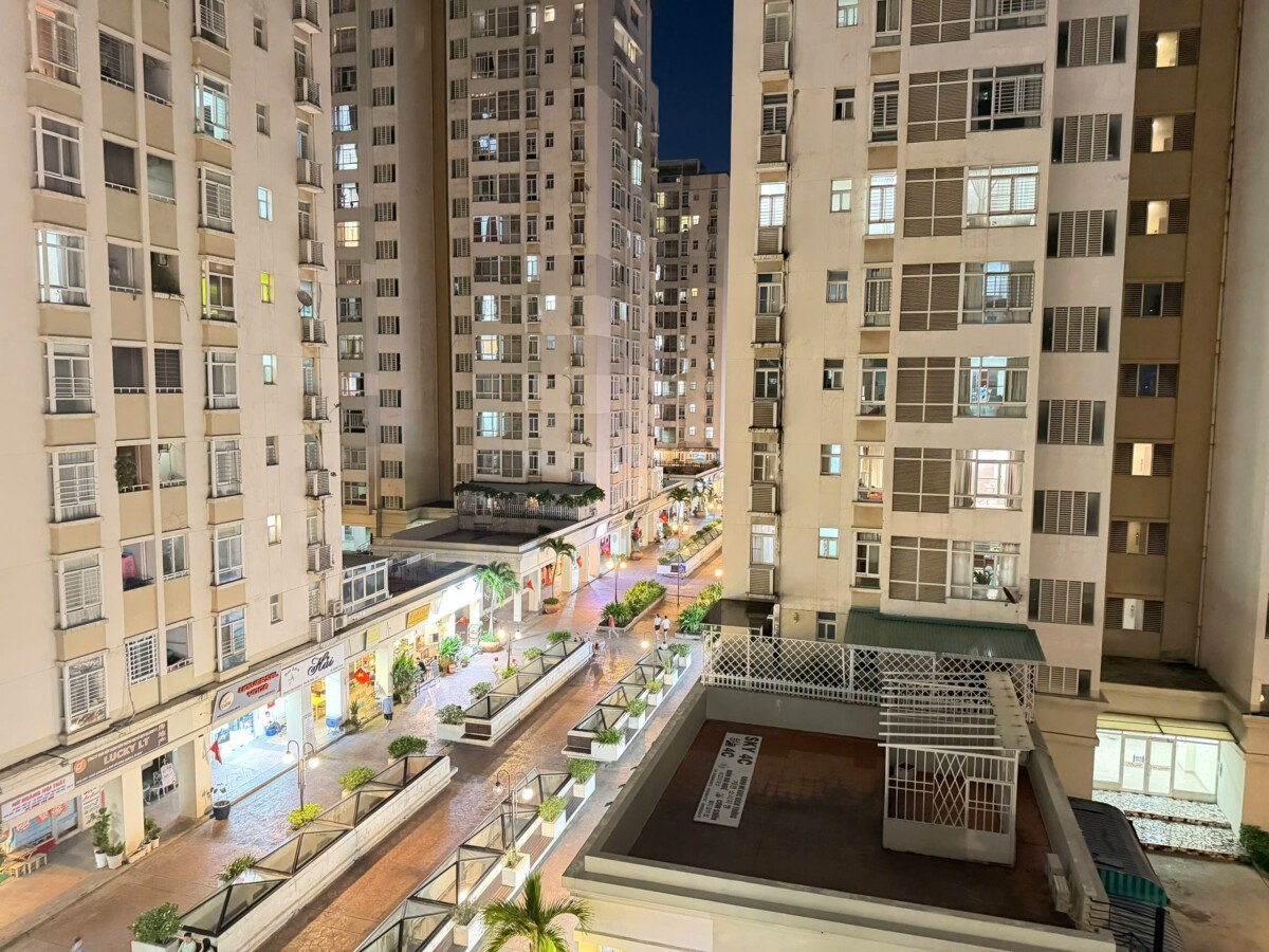 ban can ho sky garden 3 8 - Căn góc Sky Garden 3. DT 74m2 Giá tốt chỉ 6.150 Tỷ Nhà cứng cáp chưa qua đầu tư. 2 Phòng-2wc- View nam