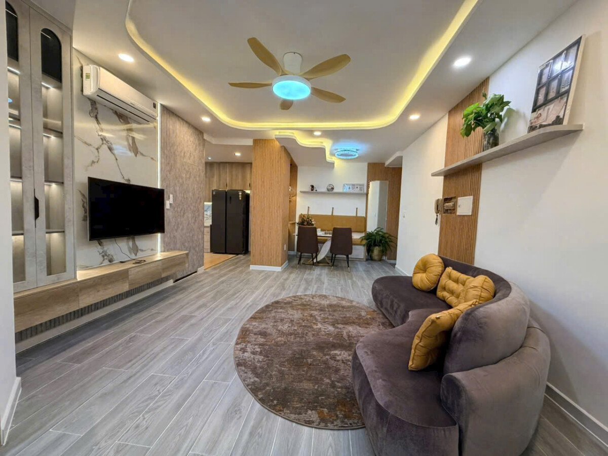 ban can nha dep tai sky garden 1 6 - Cần tiền giảm 500 Triệu căn hộ Sky Garden 1. DT 81m2 Nhà đẹp-mới 100%- 3 Phòng-2wc- Giá 5.990 Tỷ