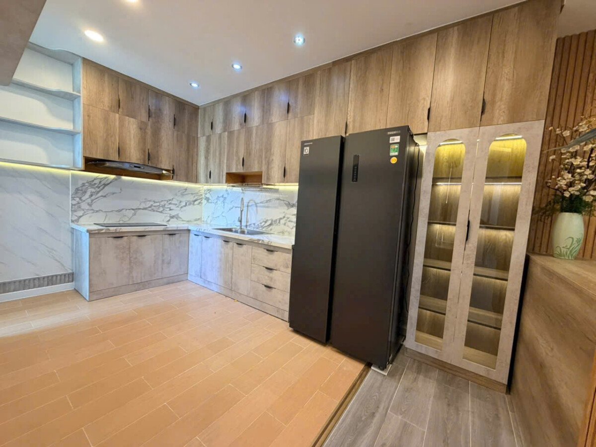 ban can nha dep tai sky garden 1 8 - Cần tiền giảm 500 Triệu căn hộ Sky Garden 1. DT 81m2 Nhà đẹp-mới 100%- 3 Phòng-2wc- Giá 5.990 Tỷ