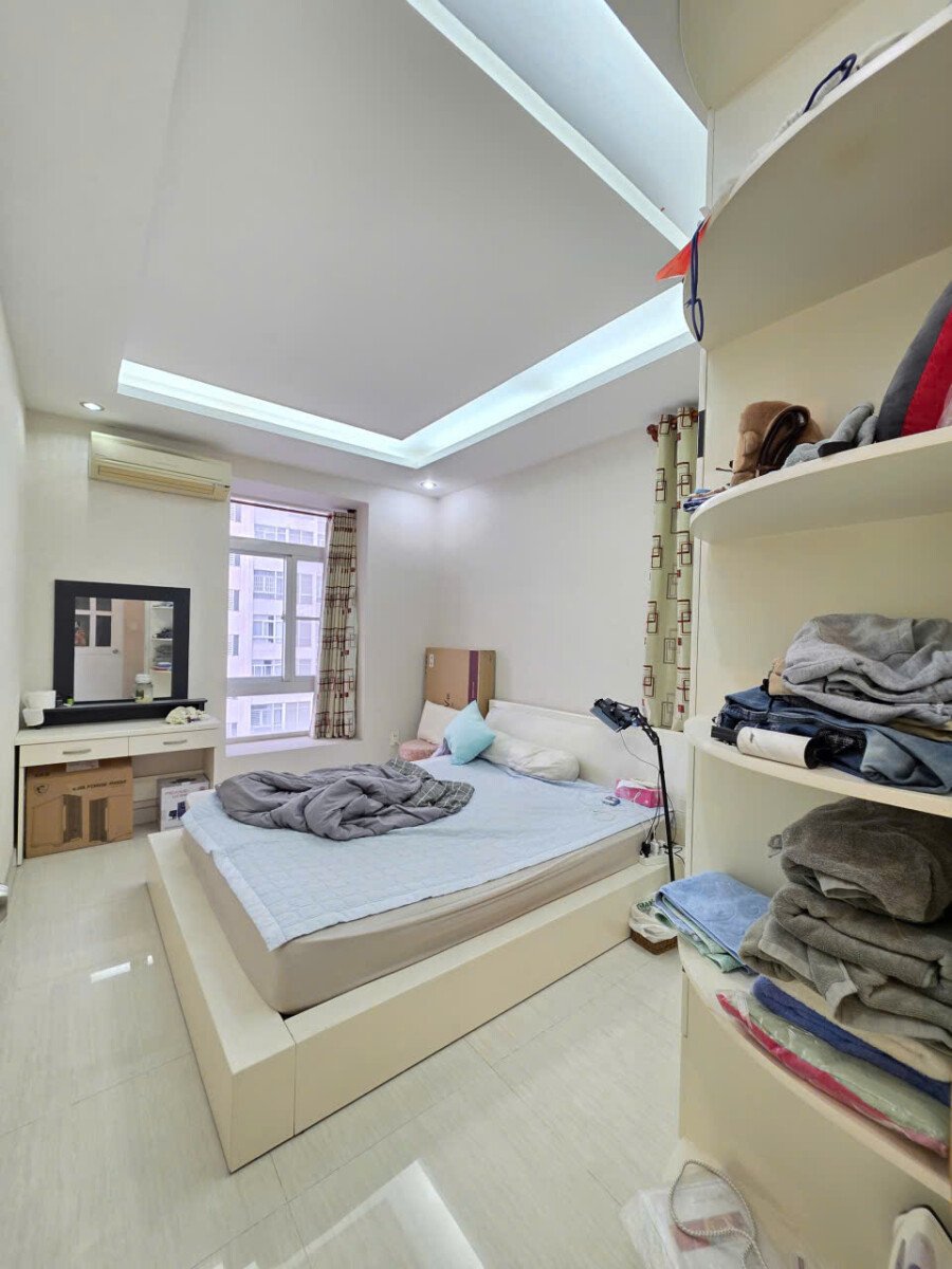 ban gap can ho sky garden gia tot 2 - Giá siêu hot cho căn 56m2 Tại Sky Garden 3. Thiết kế 1 Phòng ngủ-1wc- Nội thất như hình- Giá bán 4.160 Tỷ