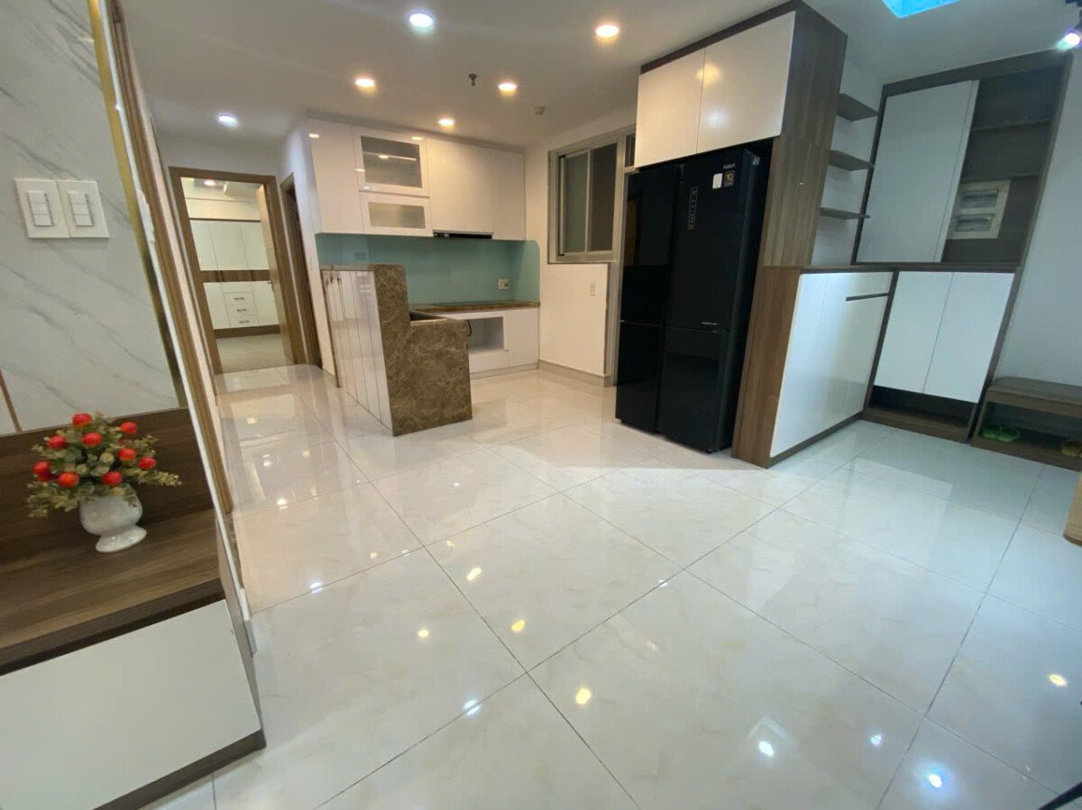 bep can ho can ban 9 - Bán căn hộ 03pn, chung cư Scenic Valley 2, giá 9.4 tỷ, nhà đang có hợp đồng thuê.