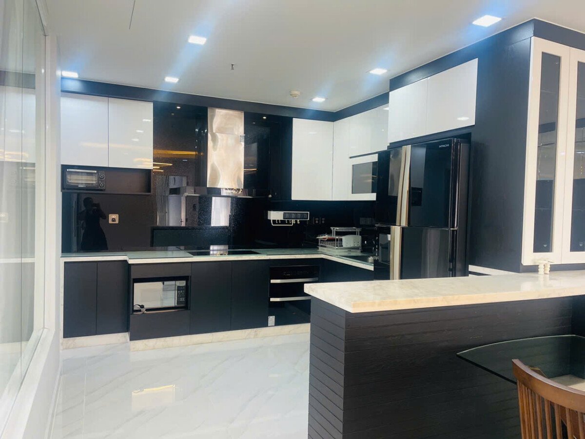 bep can ho can cho thue gap - Cho thuê căn góc chung cư Scenic Valley 1, 03pn, giá 1.500usd/tháng, nhà đẹp, xem nhà dễ.