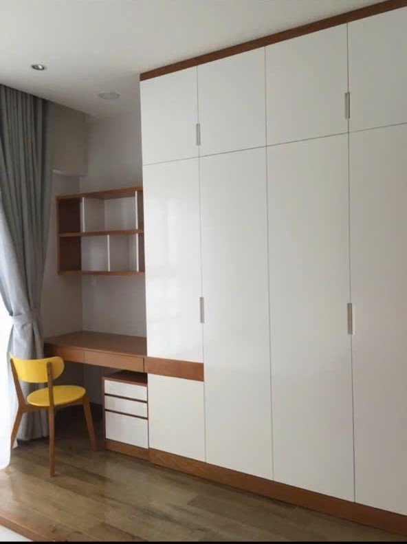 can canh noi that tu quan ao rong rai - Giá mua bán căn hộ số 01 tòa H chung cư Happy Valley phường Tân Hưng T4/2026