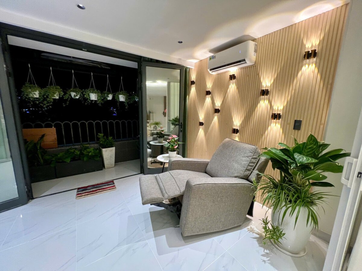 can canh phong khach can ho ban - Giá mua bán căn hộ 3pn tòa 1c chung cư Sky Garden 1 phường Tân Hưng T5/2026