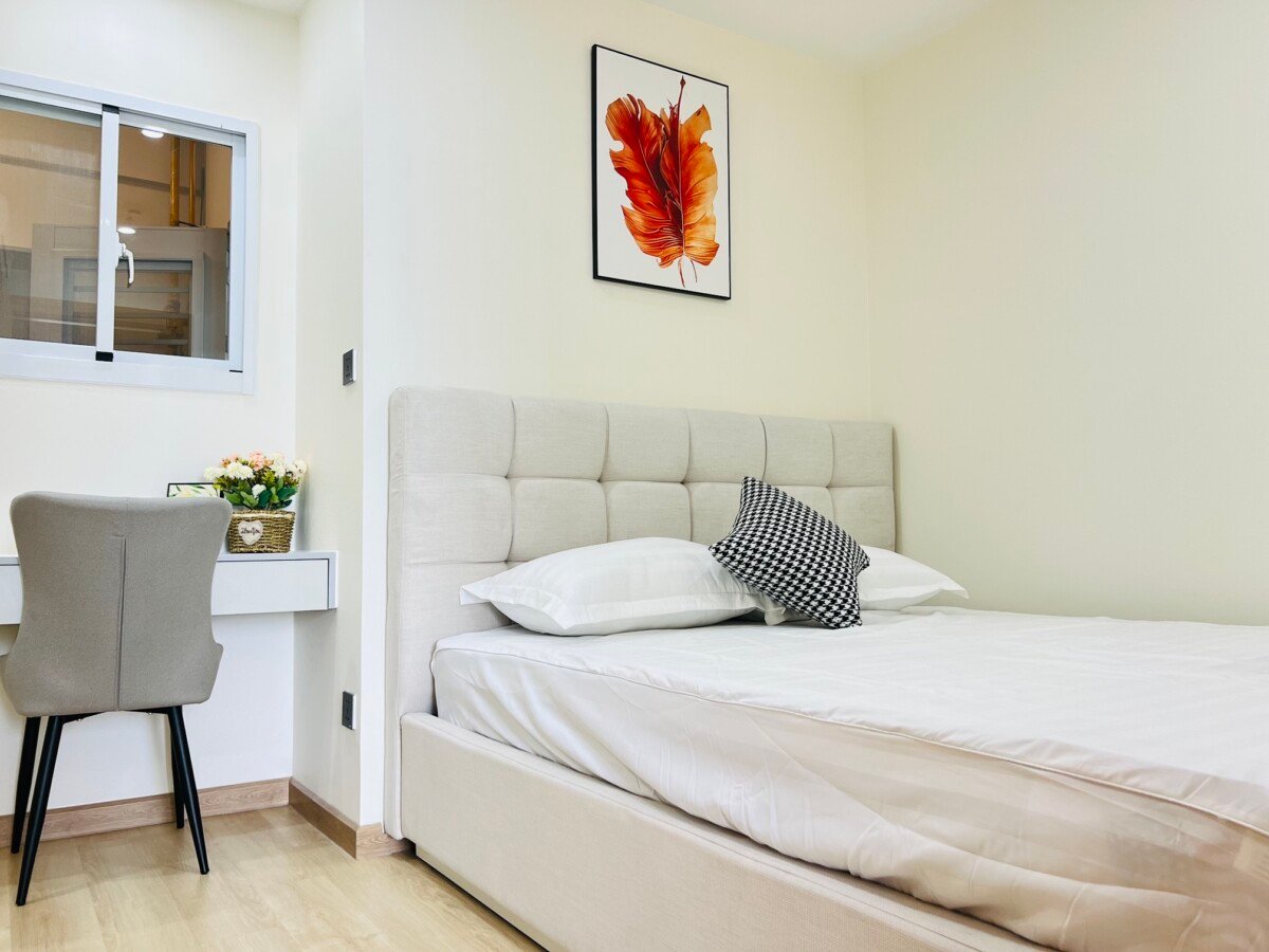 can canh phong ngu nho trong can ho ban - Giảm giá bán gấp căn hộ 3pn tòa B view sông chung cư Scenic Valley 1 phường Tân Mỹ