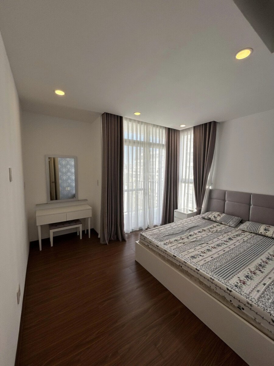 can cho thue can ho star hill 2 - Cho thuê căn hộ Star Hill. DT 112m2 Thiết kế 3 Phòng ngủ-2wc- Nội thất đầy đủ- Giá thuê 29 Triệu/Tháng