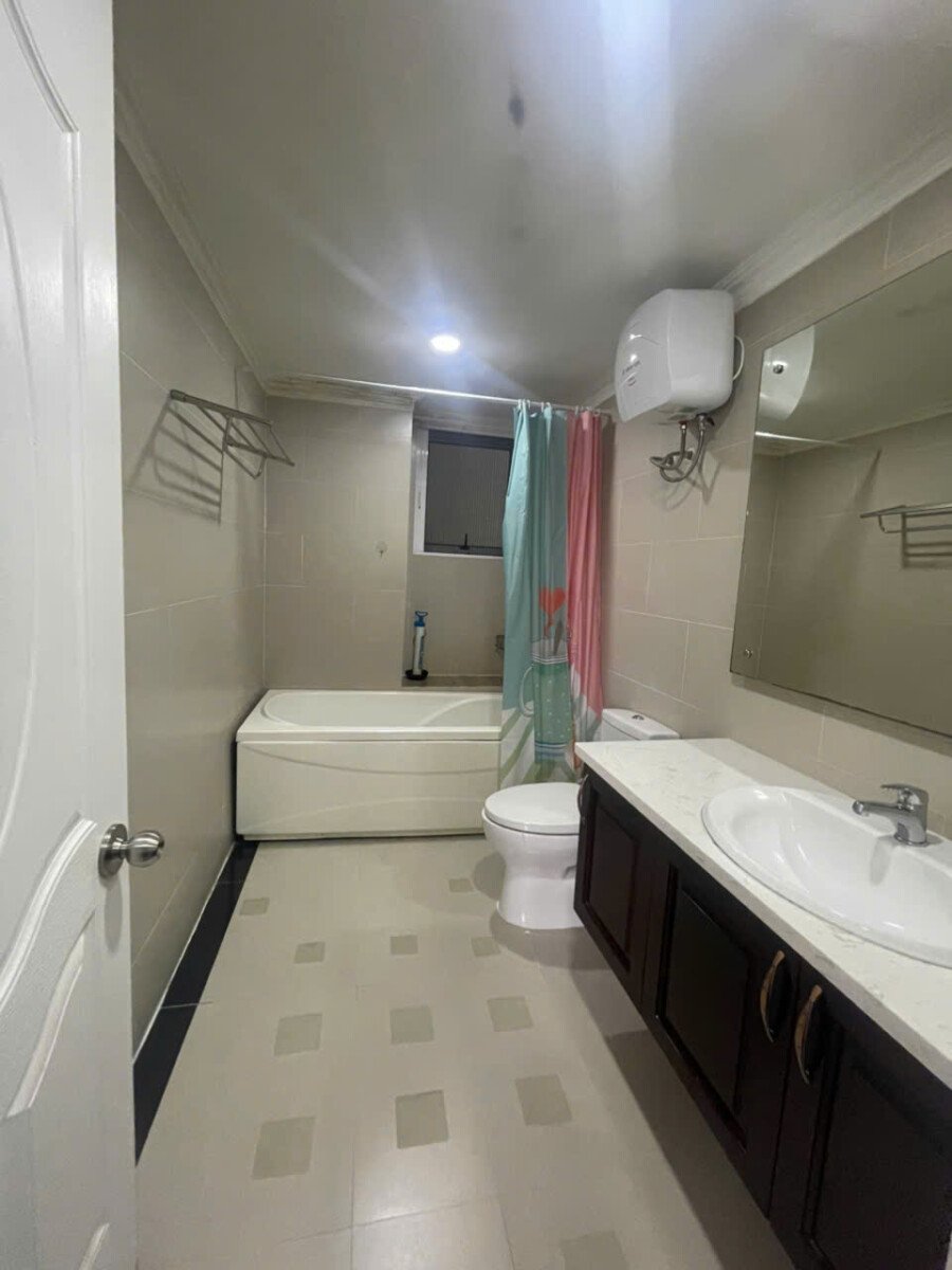 can ho ban co 2 wc day du thiet bi - Giảm giá bán gấp căn hộ 3pn tòa C chung cư Happy Valley phường Tân Hưng giá 8,7 tỷ