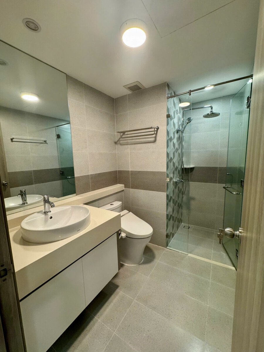 can ho co 2 nha tam day du thiet bi nhu hinh - Giá cho thuê căn hộ 3pn số 04 tòa B chung cư Riverpark Premier phường Tân Hưng T4/2026