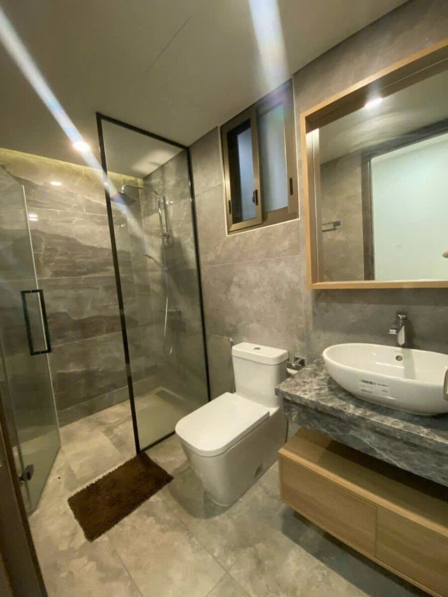 can ho co 2 nha tam hoan thien nhu hinh - Giá mua bán căn hộ 2pn chung cư The Peak m8 phường Tân Mỹ T4/2026