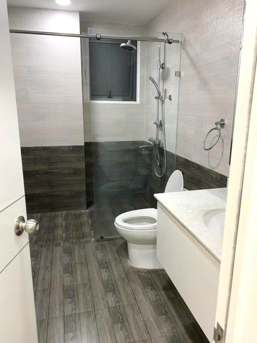 can ho co 2 nha tam hoan thien - Giá mua bán căn hộ 3pn số 03 tòa C view hồ bơi chung cư Happy Valley phường Tân Hưng T4/2026