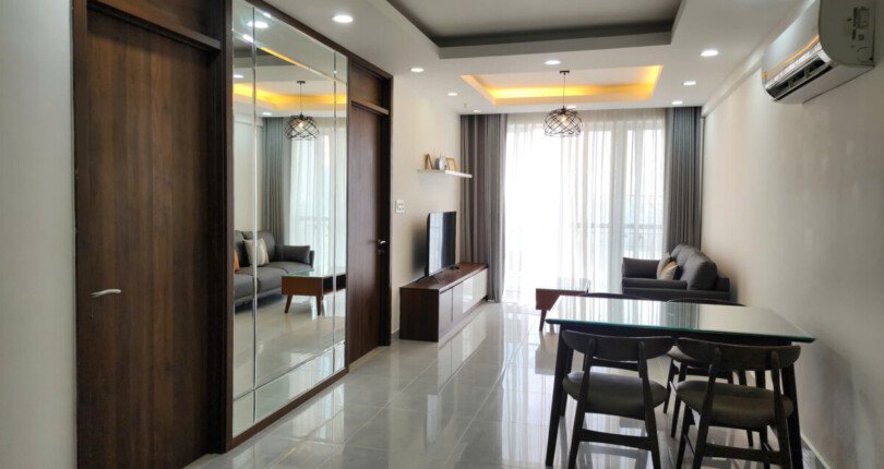 Cho thuê căn hộ Scenic Valley 1. DT 80m2 Thiết kế 2 Phòng ngủ-2wc- View trực diện hồ bơi- Giá 25 Triệu/Tháng
