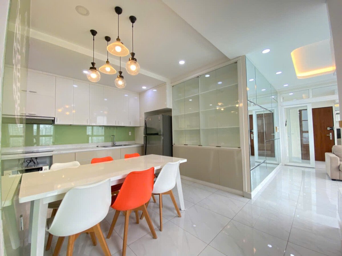 cho thue can ho dep tai star hill 6 - Cho thuê căn hộ Star Hill. DT 112m2 Nhà đẹp- Nội thất đầy đủ- Nhà thiết kế 3 Phòng-2wc- Lầu cao- Giá 30 Triệu/Tháng