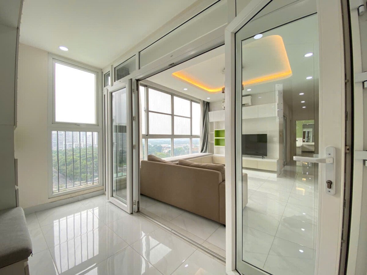 cho thue can ho dep tai star hill 7 - Cho thuê căn hộ Star Hill. DT 112m2 Nhà đẹp- Nội thất đầy đủ- Nhà thiết kế 3 Phòng-2wc- Lầu cao- Giá 30 Triệu/Tháng